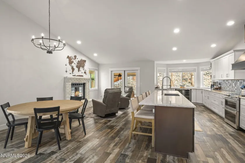 1602 Canyon Terrace, Sparks, Nevada 89436, 3 Bedrooms Bedrooms, ,3 BathroomsBathrooms,Residential,Residential,Canyon Terrace,260000778