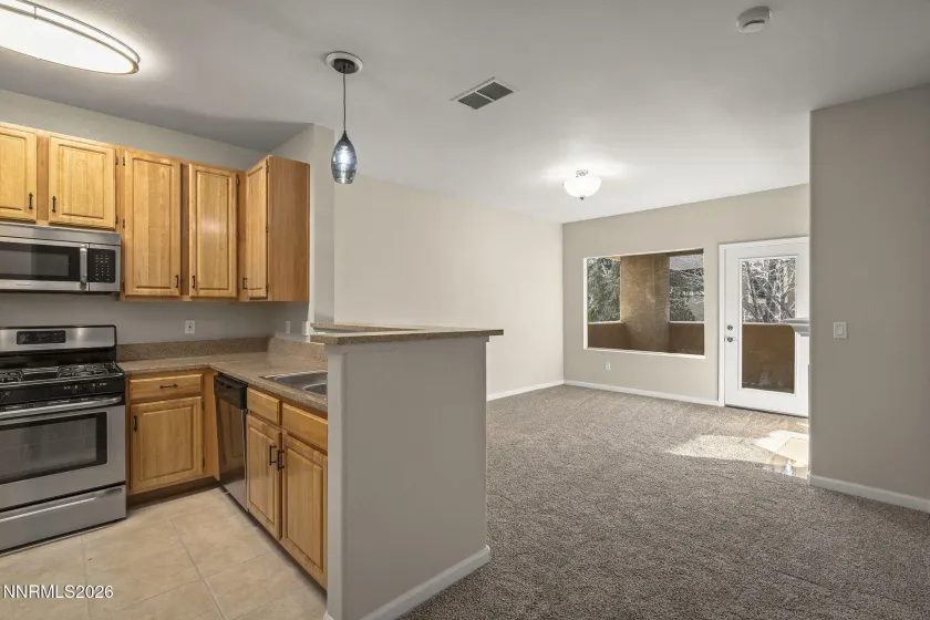 900 Meadows, Reno, Nevada 89521, 2 Bedrooms Bedrooms, ,2 BathroomsBathrooms,Residential,Residential,Meadows,260000780