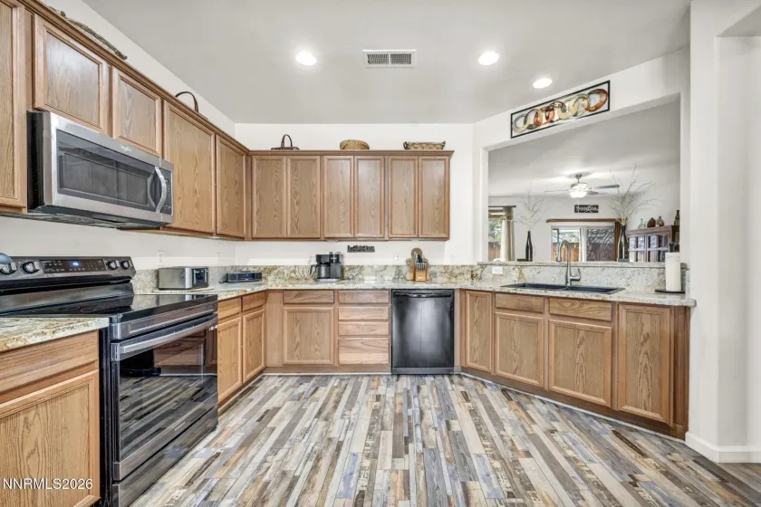 519 Sand Crane, Sparks, Nevada 89436, 3 Bedrooms Bedrooms, ,2 BathroomsBathrooms,Residential,Residential,Sand Crane,260000782