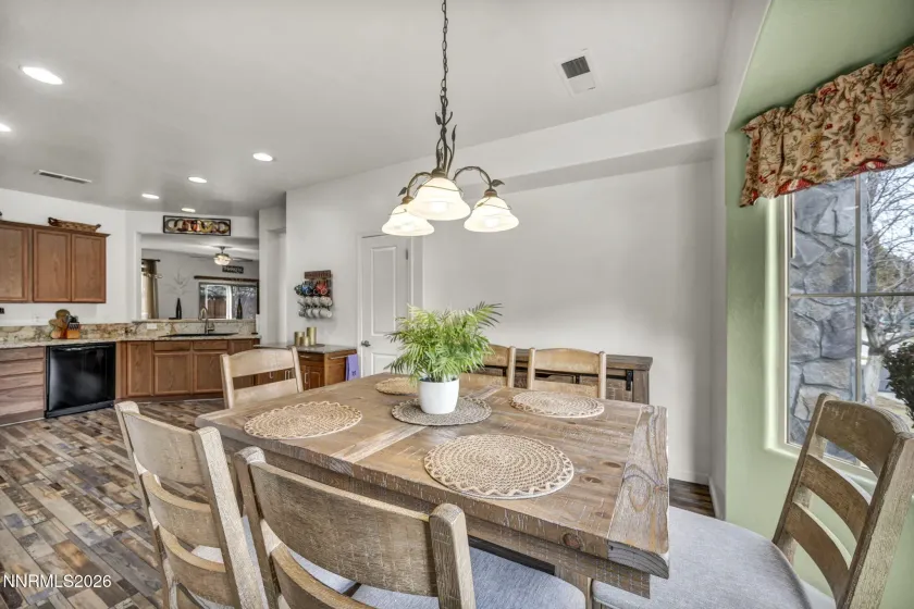 519 Sand Crane, Sparks, Nevada 89436, 3 Bedrooms Bedrooms, ,2 BathroomsBathrooms,Residential,Residential,Sand Crane,260000782