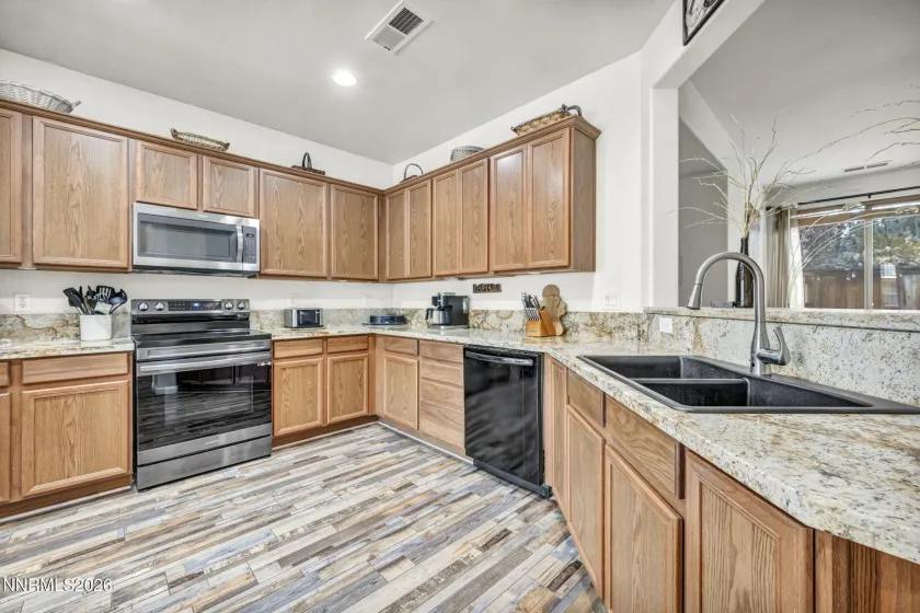 519 Sand Crane, Sparks, Nevada 89436, 3 Bedrooms Bedrooms, ,2 BathroomsBathrooms,Residential,Residential,Sand Crane,260000782