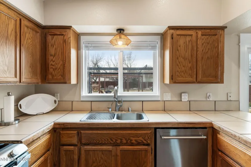 1329 Dennis, Minden, Nevada 89423, 3 Bedrooms Bedrooms, ,2 BathroomsBathrooms,Residential,Residential,Dennis,260000784