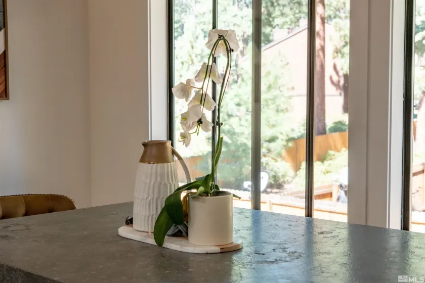 945 Harold, Incline Village, Nevada 89451, 3 Bedrooms Bedrooms, ,2 BathroomsBathrooms,Residential,Residential,Harold,260000785