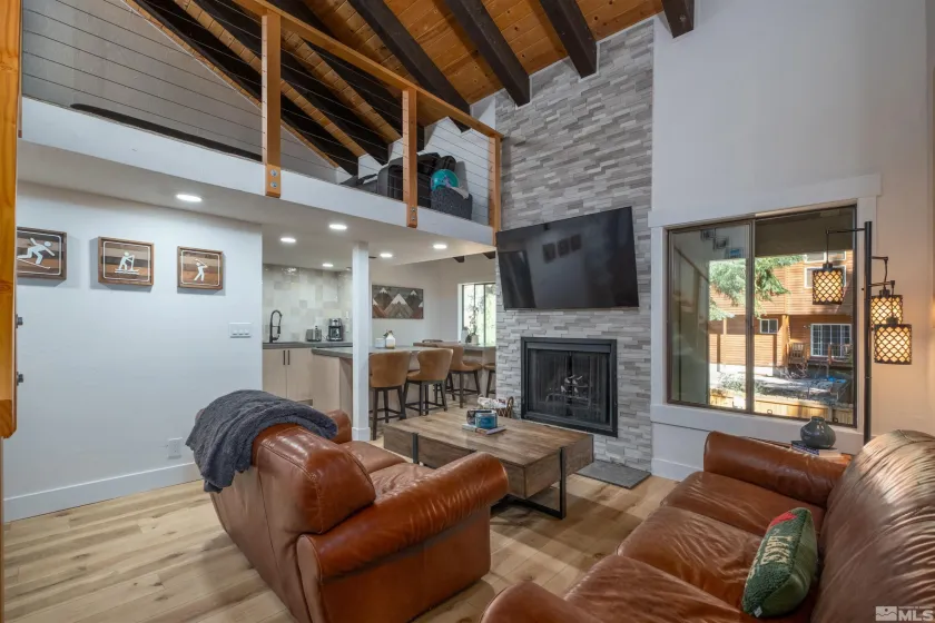 945 Harold, Incline Village, Nevada 89451, 3 Bedrooms Bedrooms, ,2 BathroomsBathrooms,Residential,Residential,Harold,260000785