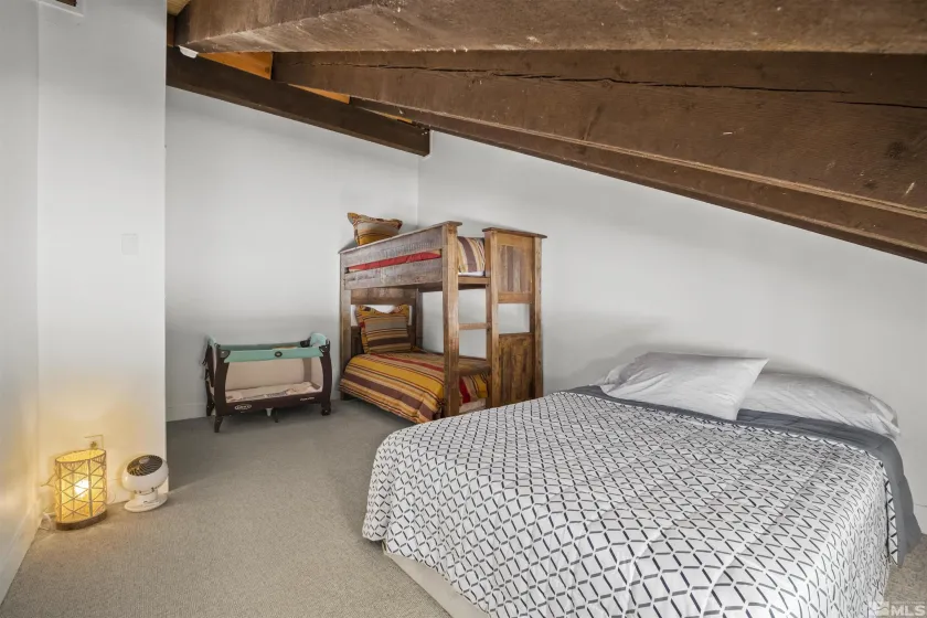 945 Harold, Incline Village, Nevada 89451, 3 Bedrooms Bedrooms, ,2 BathroomsBathrooms,Residential,Residential,Harold,260000785