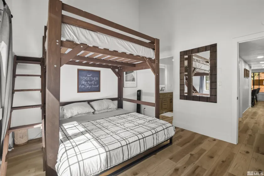 945 Harold, Incline Village, Nevada 89451, 3 Bedrooms Bedrooms, ,2 BathroomsBathrooms,Residential,Residential,Harold,260000785