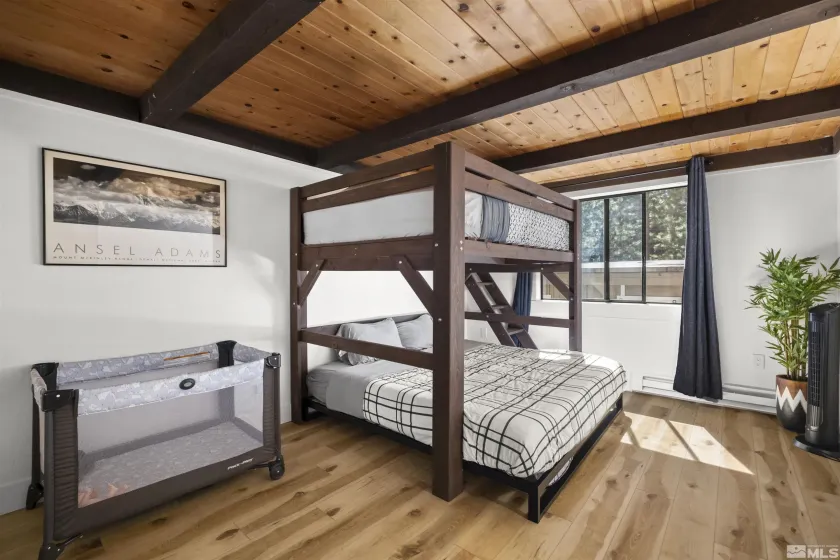 945 Harold, Incline Village, Nevada 89451, 3 Bedrooms Bedrooms, ,2 BathroomsBathrooms,Residential,Residential,Harold,260000785