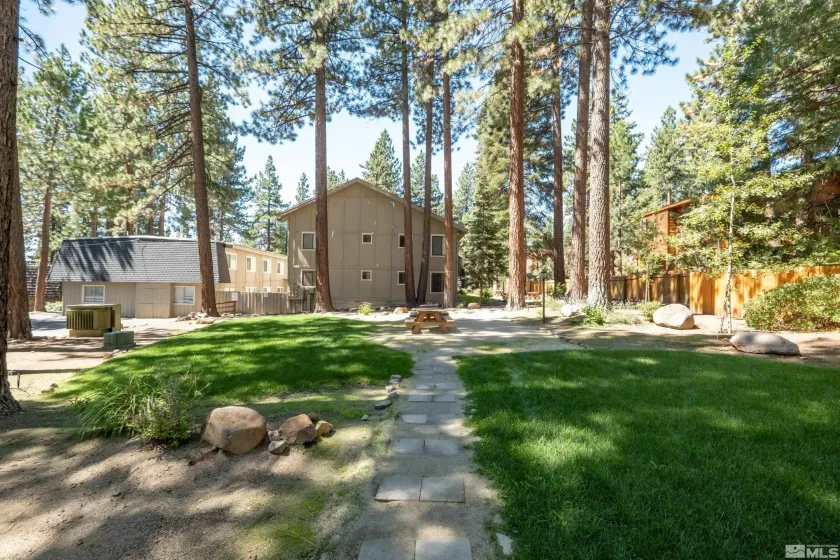 945 Harold, Incline Village, Nevada 89451, 3 Bedrooms Bedrooms, ,2 BathroomsBathrooms,Residential,Residential,Harold,260000785