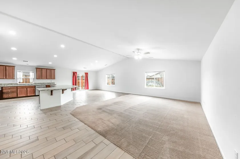 132 Deerfield, Dayton, Nevada 89403, 4 Bedrooms Bedrooms, ,3 BathroomsBathrooms,Residential,Residential,Deerfield,260000788