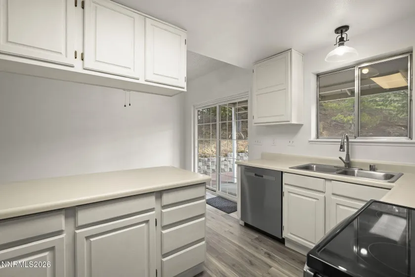 8560 Sirius, Reno, Nevada 89506, 4 Bedrooms Bedrooms, ,2 BathroomsBathrooms,Residential,Residential,Sirius,260000792