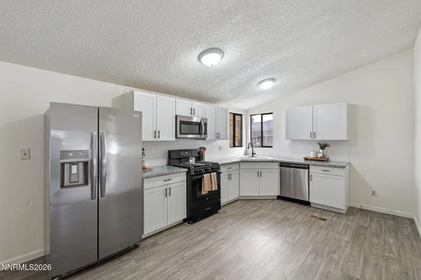 52 Ave De La Bleu De Clair, Sparks, Nevada 89434, 3 Bedrooms Bedrooms, ,2 BathroomsBathrooms,Residential,Residential,Ave De La Bleu De Clair,250058001