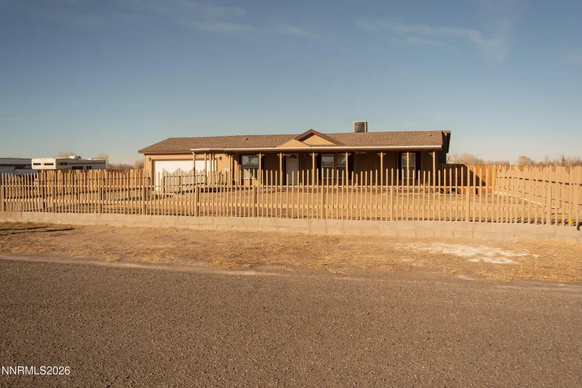 695 Joel, Fallon, Nevada 89406, 3 Bedrooms Bedrooms, ,2 BathroomsBathrooms,Residential,Residential,Joel,260000797
