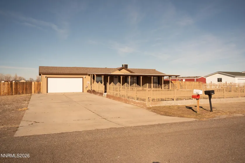 695 Joel, Fallon, Nevada 89406, 3 Bedrooms Bedrooms, ,2 BathroomsBathrooms,Residential,Residential,Joel,260000797