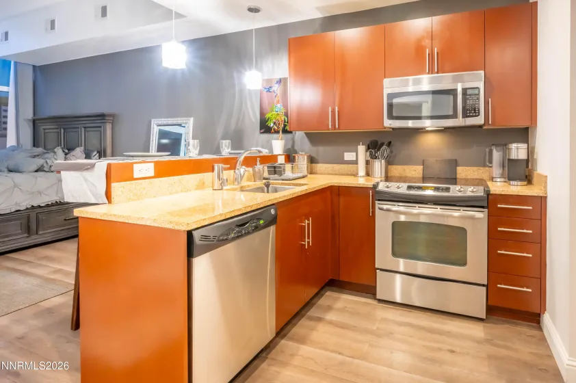 255 Sierra, Reno, Nevada 89501, ,1 BathroomBathrooms,Residential,Residential,Sierra,260000798