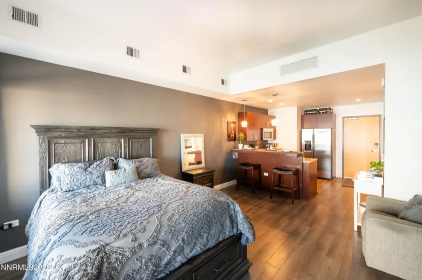 255 Sierra, Reno, Nevada 89501, ,1 BathroomBathrooms,Residential,Residential,Sierra,260000798