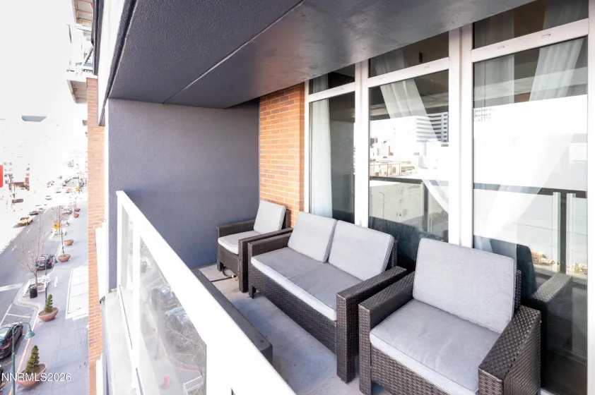 255 Sierra, Reno, Nevada 89501, ,1 BathroomBathrooms,Residential,Residential,Sierra,260000798