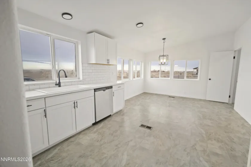 3225 Antelope, Silver Springs, Nevada 89429, 3 Bedrooms Bedrooms, ,2 BathroomsBathrooms,Residential,Residential,Antelope,260000799