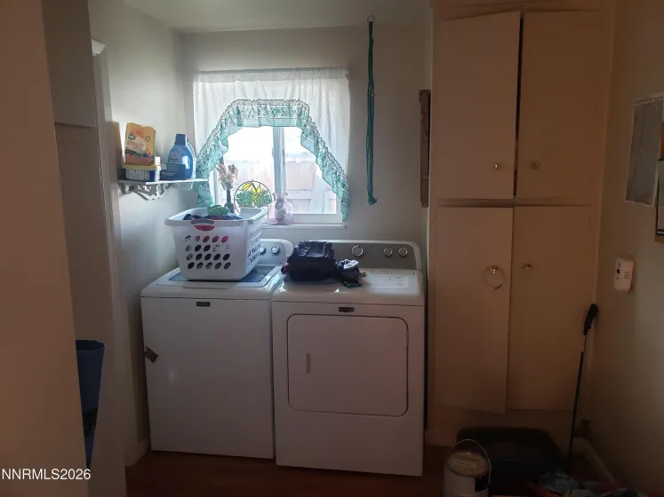 813 Fifth, Carson City, Nevada 89703, 3 Bedrooms Bedrooms, ,2 BathroomsBathrooms,Residential,Residential,Fifth,260000801