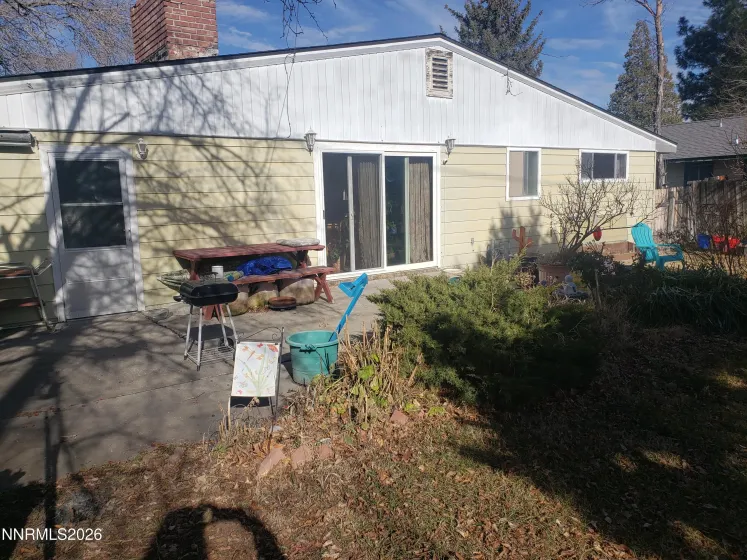 813 Fifth, Carson City, Nevada 89703, 3 Bedrooms Bedrooms, ,2 BathroomsBathrooms,Residential,Residential,Fifth,260000801
