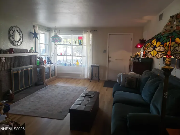 813 Fifth, Carson City, Nevada 89703, 3 Bedrooms Bedrooms, ,2 BathroomsBathrooms,Residential,Residential,Fifth,260000801