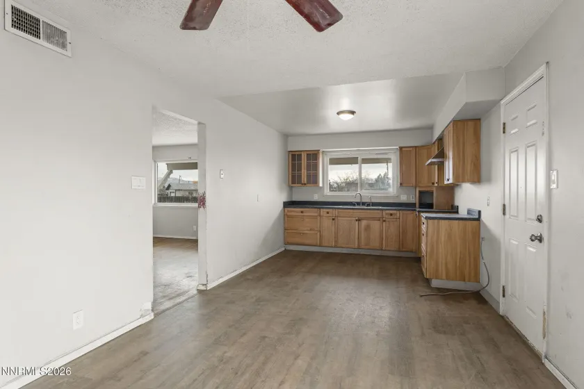 11595 Deodar, Reno, Nevada 89506, 4 Bedrooms Bedrooms, ,2 BathroomsBathrooms,Residential,Residential,Deodar,260000807