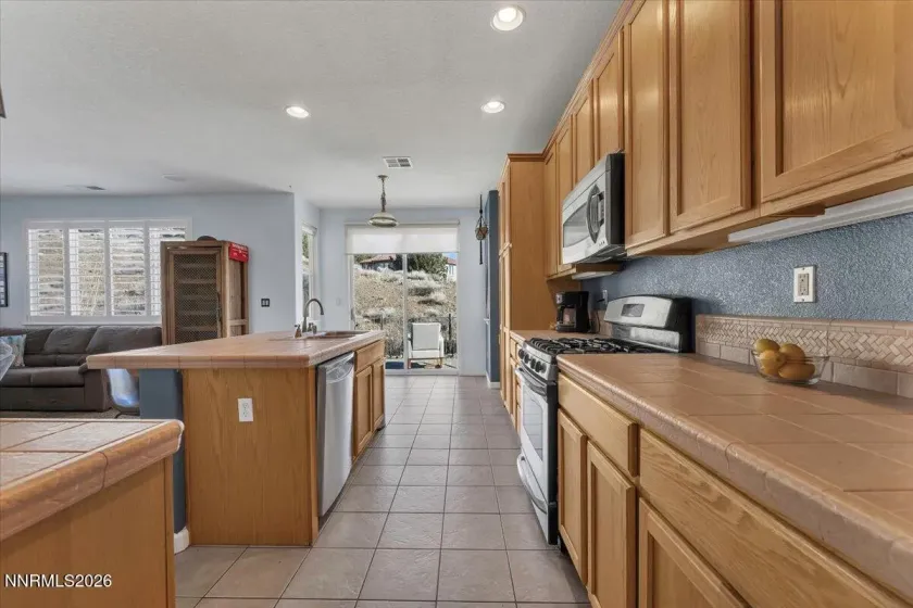 480 Avalon Terrace, Reno, Nevada 89523, 3 Bedrooms Bedrooms, ,2 BathroomsBathrooms,Residential,Residential,Avalon Terrace,260000808