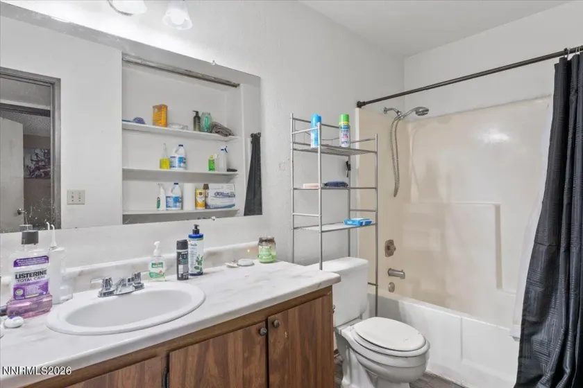 4608 Neil, Reno, Nevada 89502, 2 Bedrooms Bedrooms, ,1 BathroomBathrooms,Residential,Residential,Neil,260000811