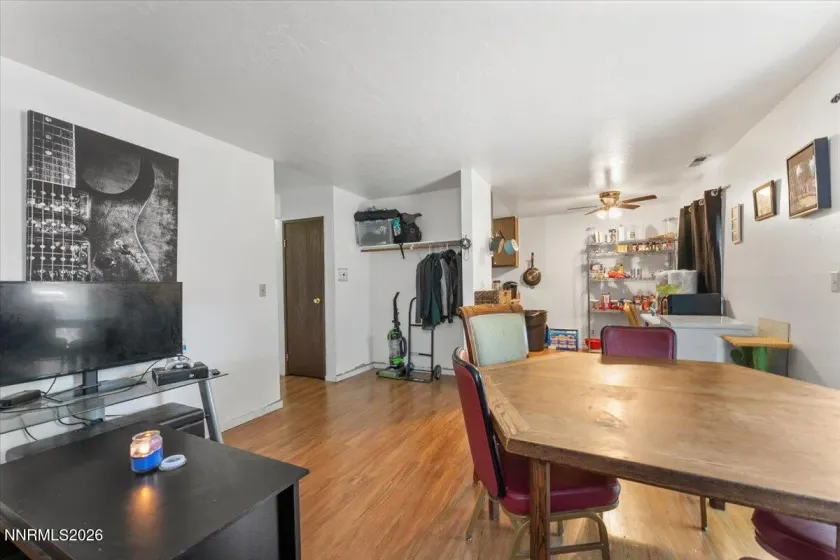 4608 Neil, Reno, Nevada 89502, 2 Bedrooms Bedrooms, ,1 BathroomBathrooms,Residential,Residential,Neil,260000811