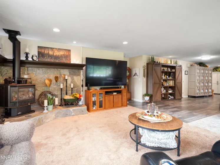 1238 Centerville, Gardnerville, Nevada 89460, 3 Bedrooms Bedrooms, ,2 BathroomsBathrooms,Residential,Residential,Centerville,260000815