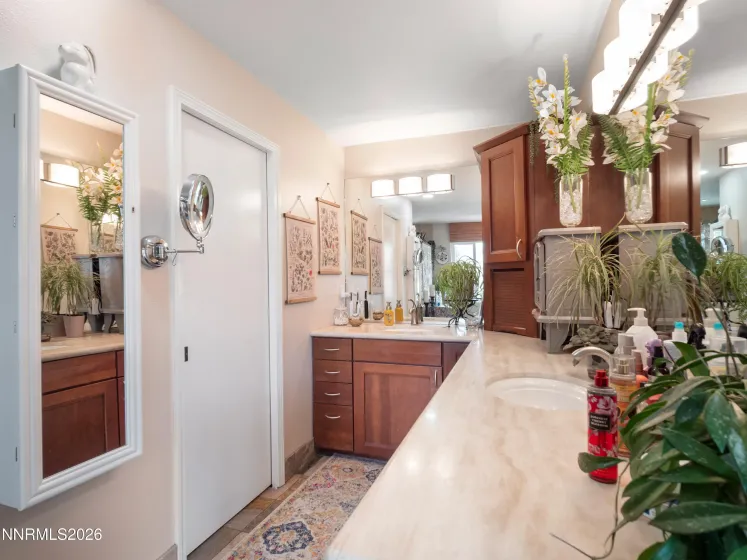 1238 Centerville, Gardnerville, Nevada 89460, 3 Bedrooms Bedrooms, ,2 BathroomsBathrooms,Residential,Residential,Centerville,260000815