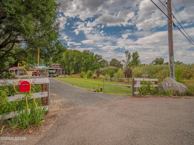 1238 Centerville, Gardnerville, Nevada 89460, 3 Bedrooms Bedrooms, ,2 BathroomsBathrooms,Residential,Residential,Centerville,260000815