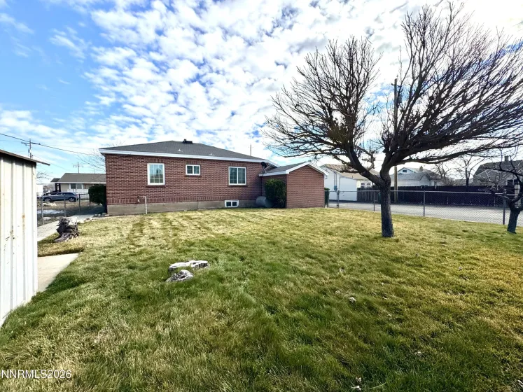401 18th, Sparks, Nevada 89431, 2 Bedrooms Bedrooms, ,1 BathroomBathrooms,Residential,Residential,18th,260000818