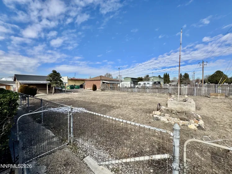 401 18th, Sparks, Nevada 89431, 2 Bedrooms Bedrooms, ,1 BathroomBathrooms,Residential,Residential,18th,260000818