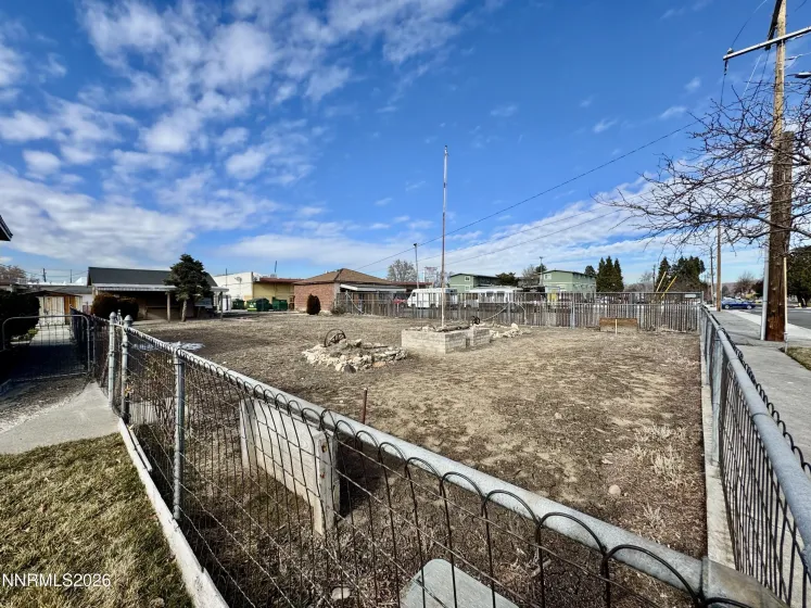 401 18th, Sparks, Nevada 89431, 2 Bedrooms Bedrooms, ,1 BathroomBathrooms,Residential,Residential,18th,260000818