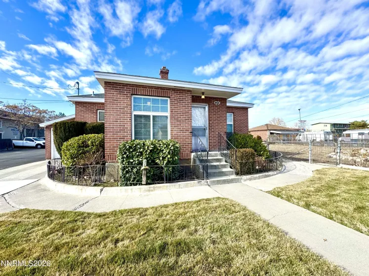 401 18th, Sparks, Nevada 89431, 2 Bedrooms Bedrooms, ,1 BathroomBathrooms,Residential,Residential,18th,260000818