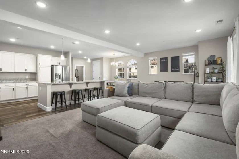 1860 Sea Horse, Reno, Nevada 89521, 3 Bedrooms Bedrooms, ,3 BathroomsBathrooms,Residential,Residential,Sea Horse,260000820