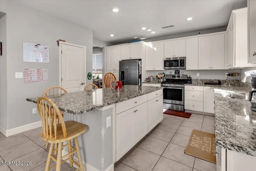 6026 Red Stable, Sparks, Nevada 89436, 4 Bedrooms Bedrooms, ,3 BathroomsBathrooms,Residential,Residential,Red Stable,260000821