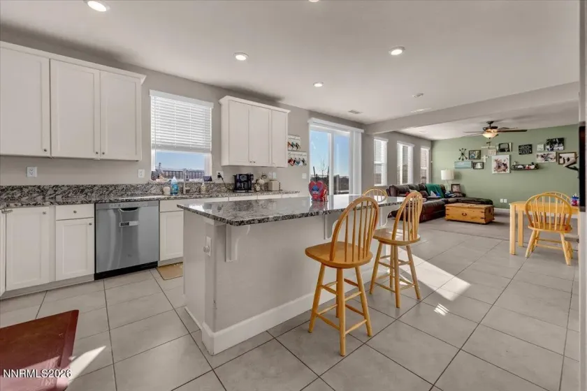 6026 Red Stable, Sparks, Nevada 89436, 4 Bedrooms Bedrooms, ,3 BathroomsBathrooms,Residential,Residential,Red Stable,260000821