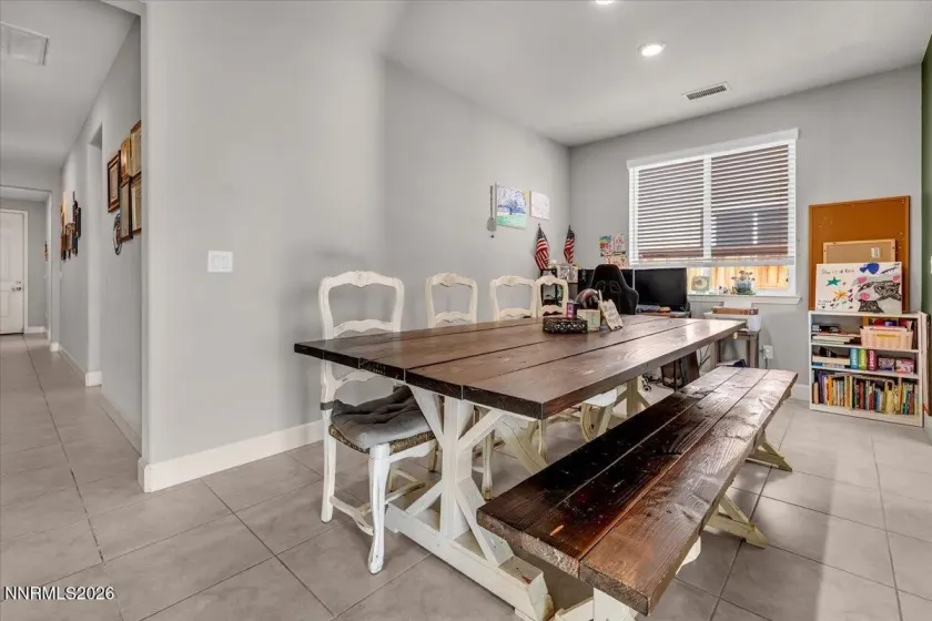 6026 Red Stable, Sparks, Nevada 89436, 4 Bedrooms Bedrooms, ,3 BathroomsBathrooms,Residential,Residential,Red Stable,260000821