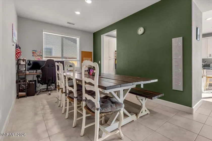 6026 Red Stable, Sparks, Nevada 89436, 4 Bedrooms Bedrooms, ,3 BathroomsBathrooms,Residential,Residential,Red Stable,260000821