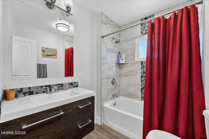 1415 Riley, Reno, Nevada 89502, 3 Bedrooms Bedrooms, ,1 BathroomBathrooms,Residential,Residential,Riley,260000826