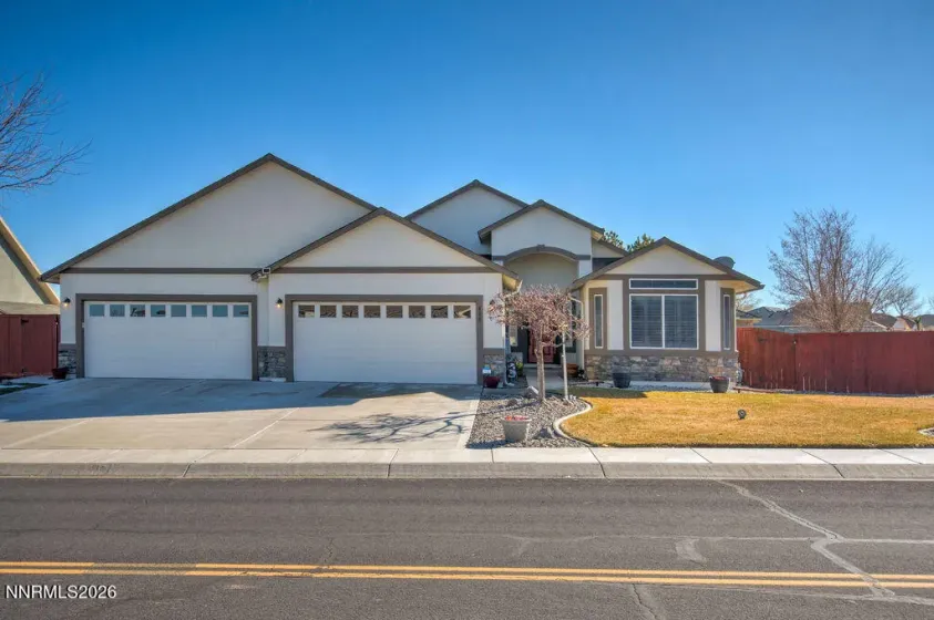400 Dog Leg, Fernley, Nevada 89408, 3 Bedrooms Bedrooms, ,3 BathroomsBathrooms,Residential,Residential,Dog Leg,260000829