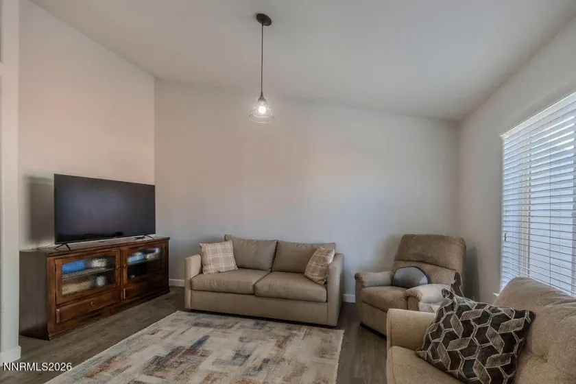 400 Dog Leg, Fernley, Nevada 89408, 3 Bedrooms Bedrooms, ,3 BathroomsBathrooms,Residential,Residential,Dog Leg,260000829