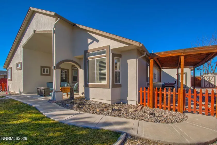 400 Dog Leg, Fernley, Nevada 89408, 3 Bedrooms Bedrooms, ,3 BathroomsBathrooms,Residential,Residential,Dog Leg,260000829