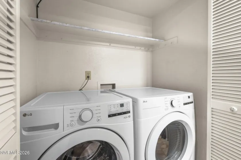 8670 Dixon, Reno, Nevada 89511, 3 Bedrooms Bedrooms, ,2 BathroomsBathrooms,Residential,Residential,Dixon,260000840