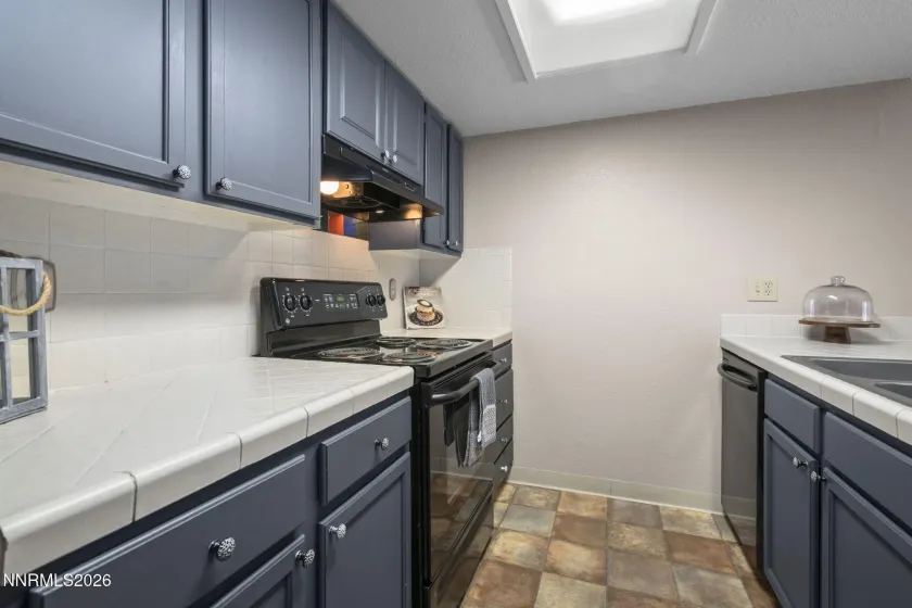 8670 Dixon, Reno, Nevada 89511, 3 Bedrooms Bedrooms, ,2 BathroomsBathrooms,Residential,Residential,Dixon,260000840