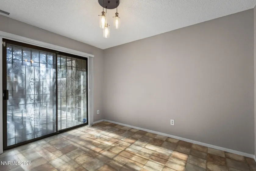 8670 Dixon, Reno, Nevada 89511, 3 Bedrooms Bedrooms, ,2 BathroomsBathrooms,Residential,Residential,Dixon,260000840