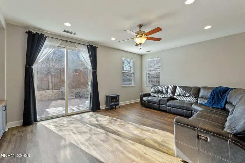 540 Terracina, Reno, Nevada 89521, 4 Bedrooms Bedrooms, ,2 BathroomsBathrooms,Residential,Residential,Terracina,260000839