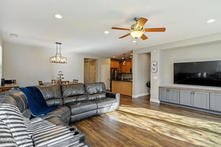 540 Terracina, Reno, Nevada 89521, 4 Bedrooms Bedrooms, ,2 BathroomsBathrooms,Residential,Residential,Terracina,260000839