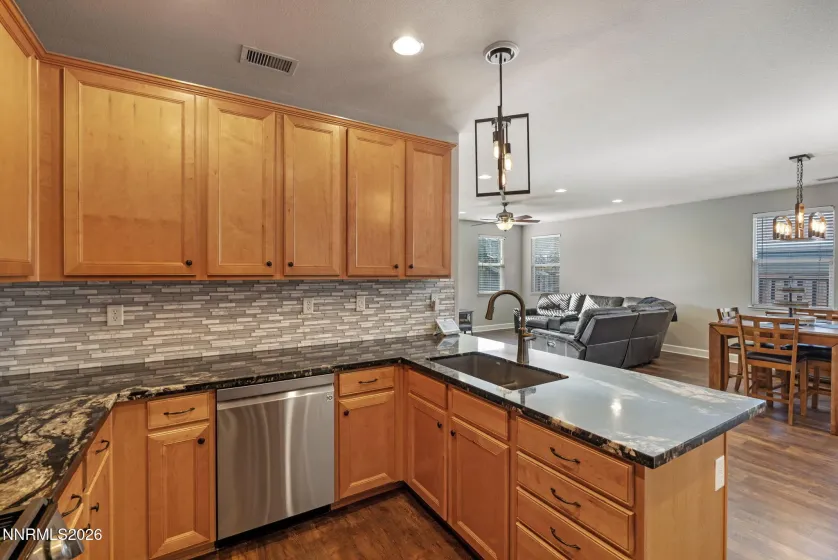 540 Terracina, Reno, Nevada 89521, 4 Bedrooms Bedrooms, ,2 BathroomsBathrooms,Residential,Residential,Terracina,260000839